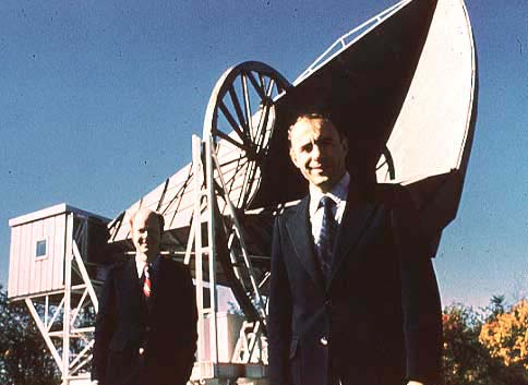 Arno Penzias and Robert Wilson, in front of their microwave antenna (photo courtesy of Lucent Technologies, Inc.)