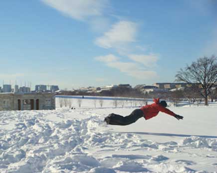 Ben making a sweet layout on the National Mall 